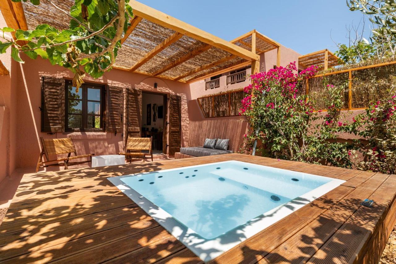 Akre Hotel Stelida  Luaran gambar